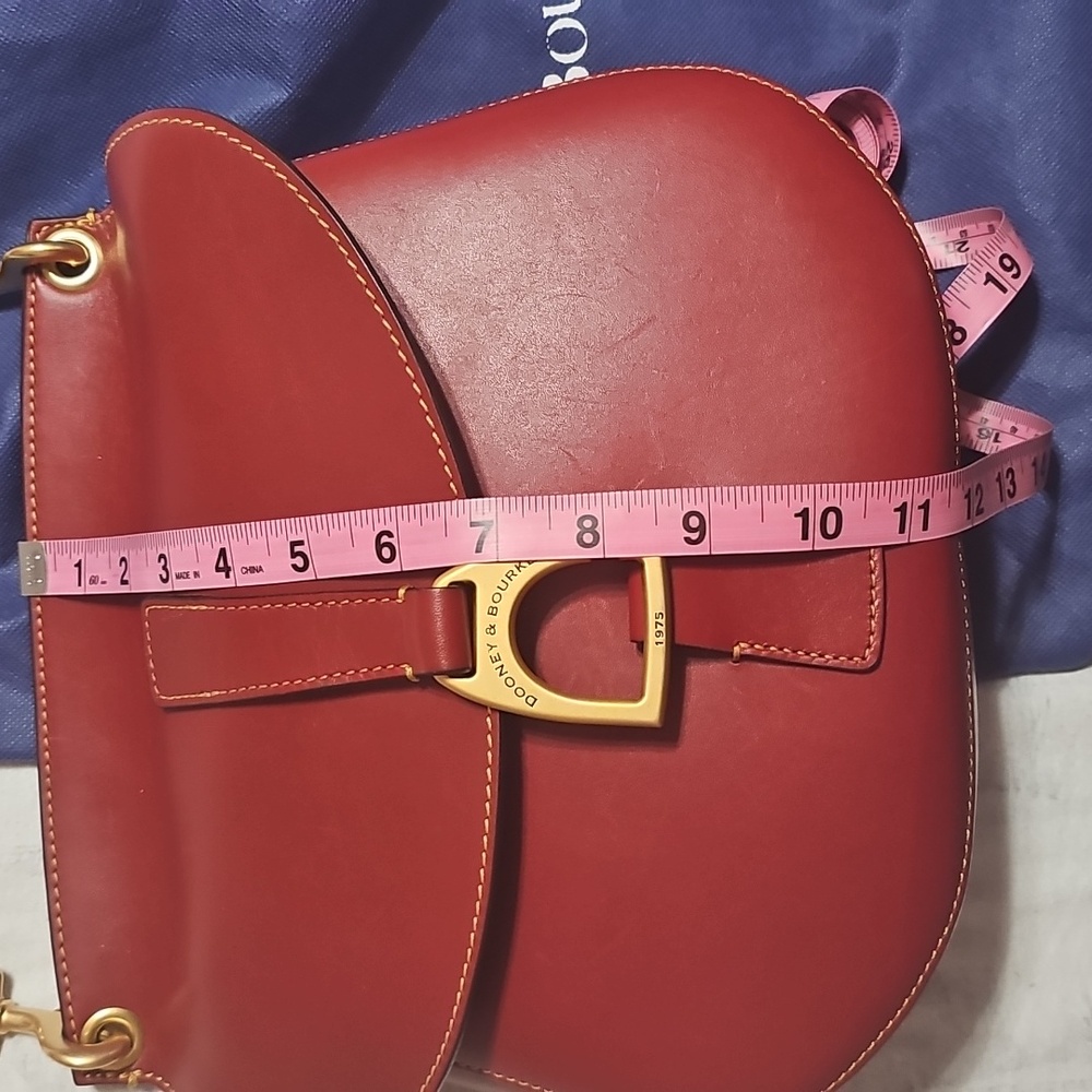 Dooney & Bourke Burgundy Leather Shoulder Bag Vintage 1975 - Picture 3 of 6